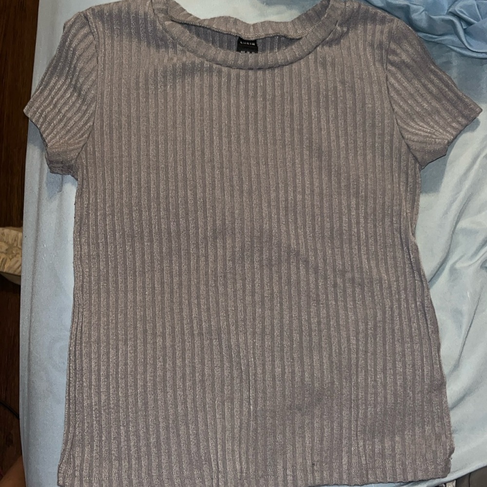 Grey slightly cropped top